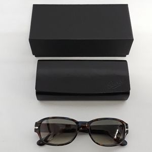 NIB Persol 3022-S 944-32 56-18 140-2N Sunglasses